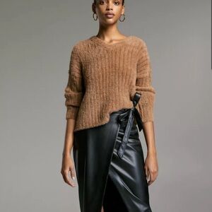 Babaton Aritzia Ulmann Pullover Vneck Sweater Constant Camel Size Large